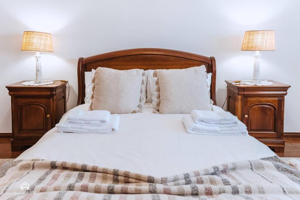 Casa Do Patio - 3 Bedrooms, Ponte Rol Торреш-Ведраш Екстер'єр фото