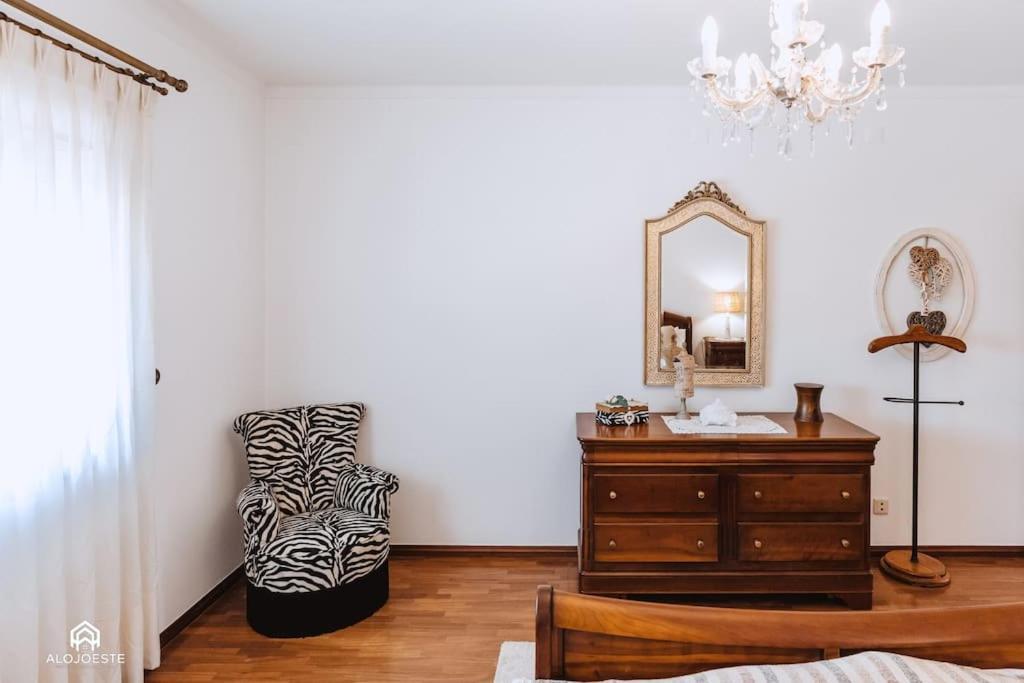 Casa Do Patio - 3 Bedrooms, Ponte Rol Торреш-Ведраш Екстер'єр фото