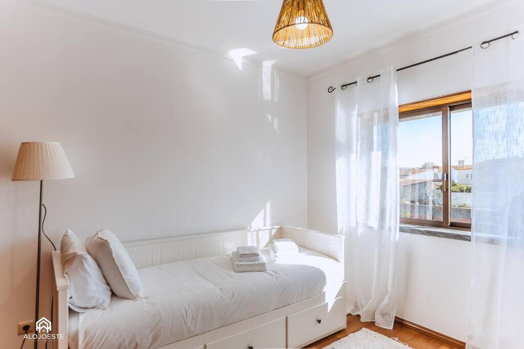 Casa Do Patio - 3 Bedrooms, Ponte Rol Торреш-Ведраш Екстер'єр фото