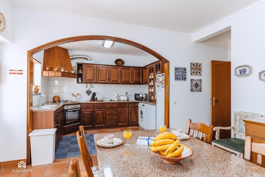 Casa Do Patio - 3 Bedrooms, Ponte Rol Торреш-Ведраш Екстер'єр фото