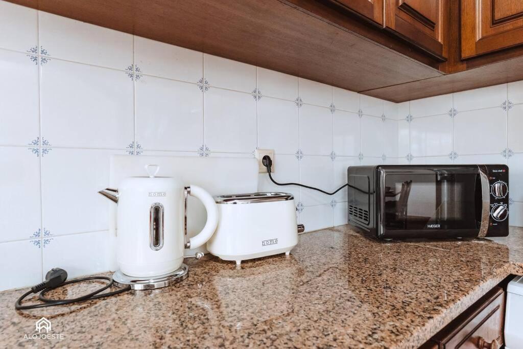 Casa Do Patio - 3 Bedrooms, Ponte Rol Торреш-Ведраш Екстер'єр фото