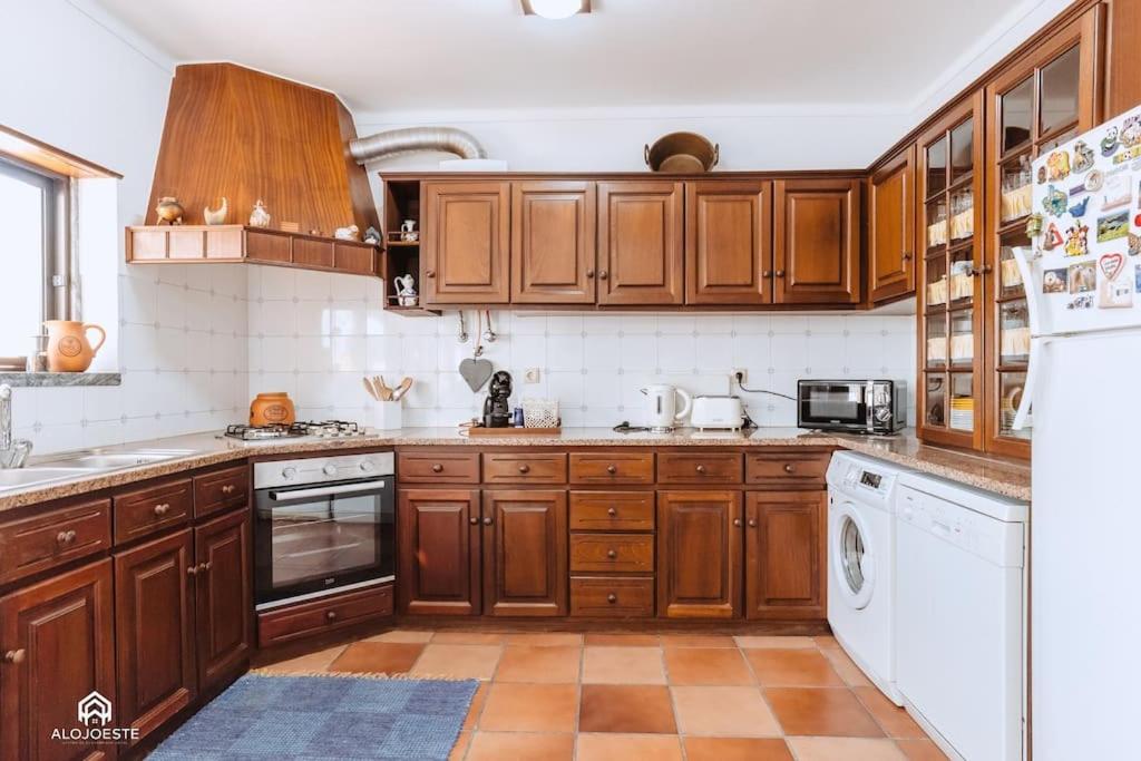 Casa Do Patio - 3 Bedrooms, Ponte Rol Торреш-Ведраш Екстер'єр фото