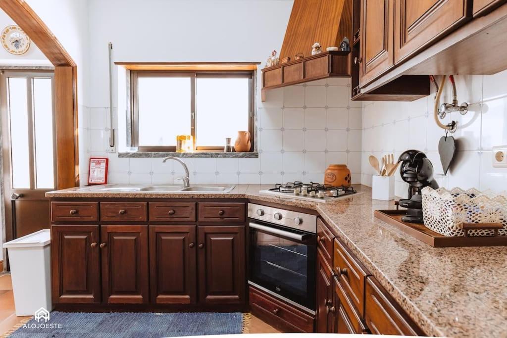 Casa Do Patio - 3 Bedrooms, Ponte Rol Торреш-Ведраш Екстер'єр фото